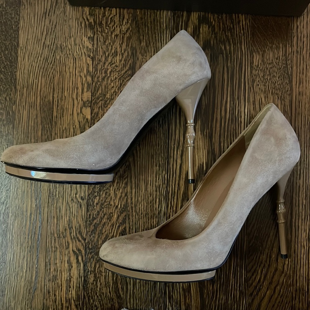 Authentic Gucci Heels-Scamosciato